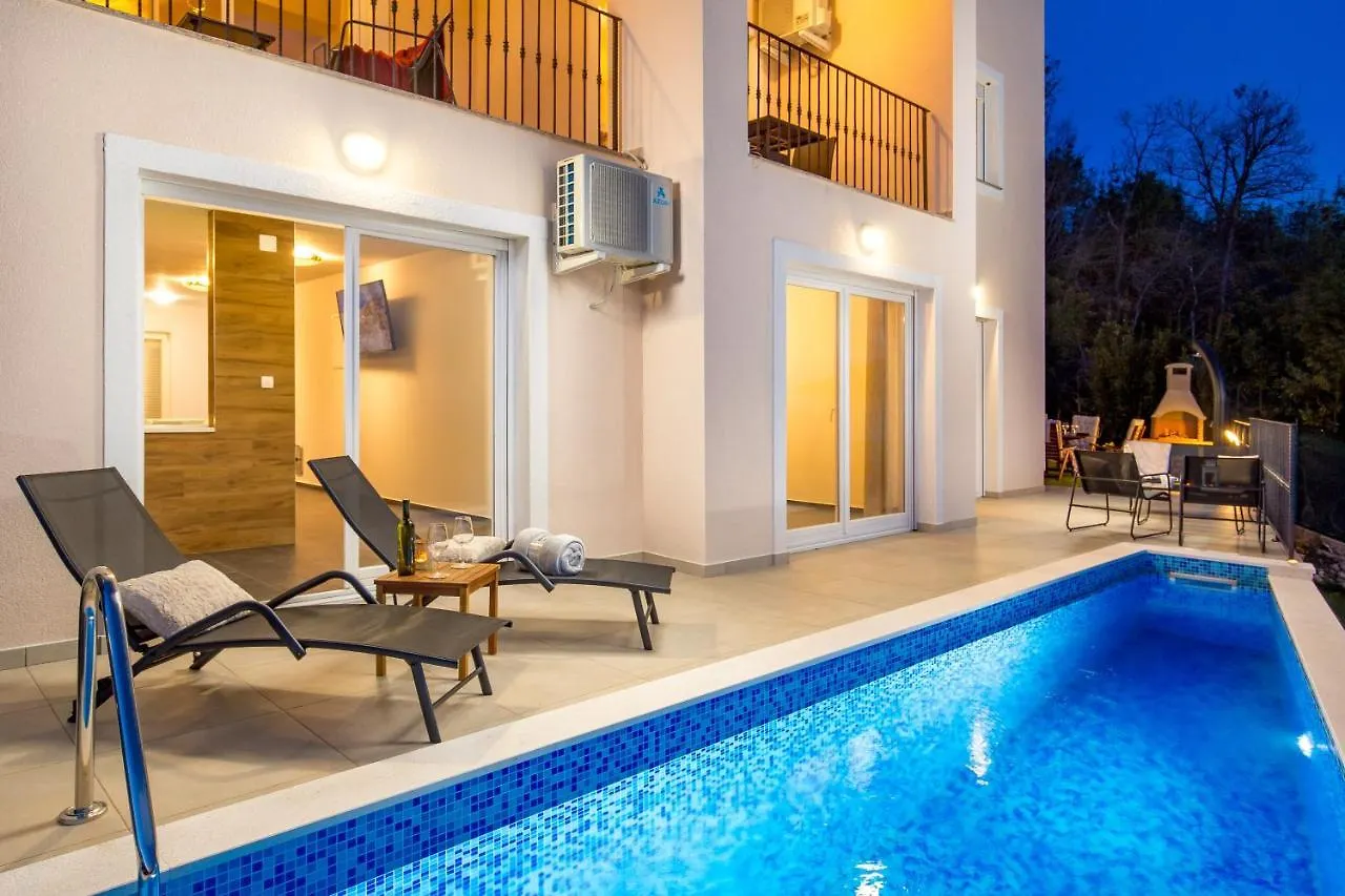 Villa Ines Ičići 0*,