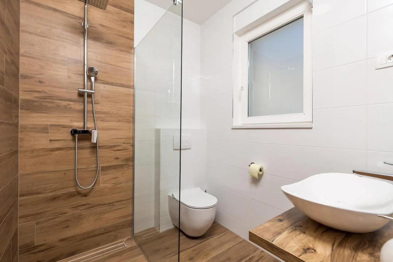 Villa Ines Ičići 0*,